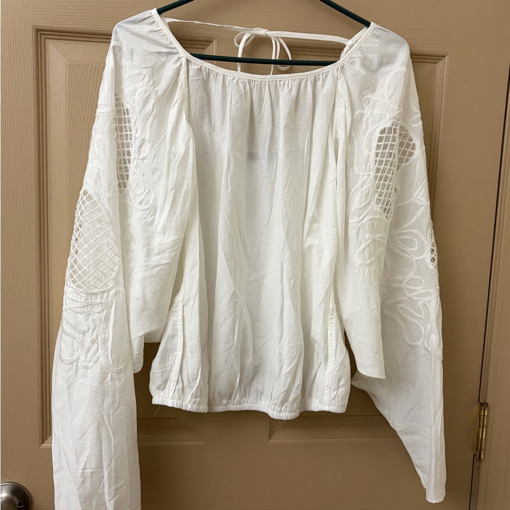 Hazel White Embroidered Blouse NWOT